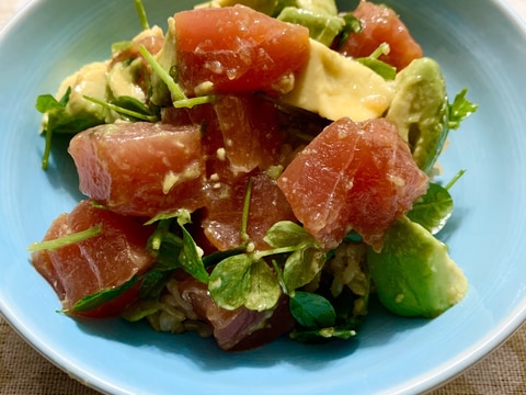 マグロのポキ丼